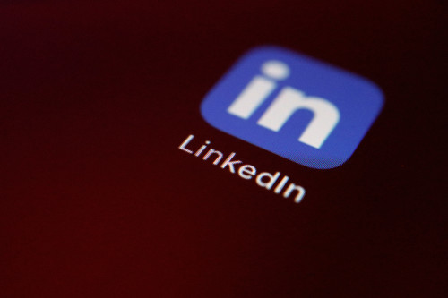 Microsoft’s LinkedIn sued for disclosing customer information to train AI models